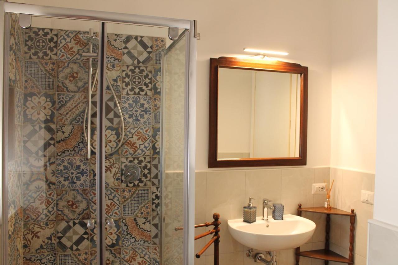 Casa Hari Bed and Breakfast Salerno Eksteriør billede